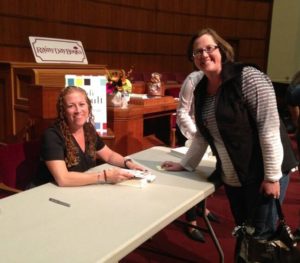 Mirah gets a book signed by Jodi Picoult
